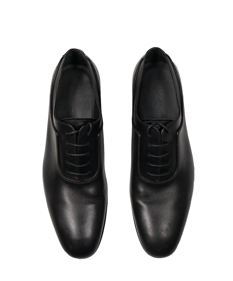 SALVATORE FERRAGAMO - "FARNESE" Textured Black Oxfords - 10D