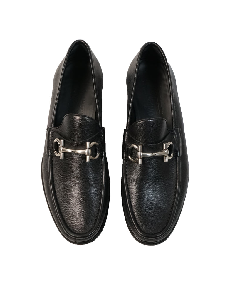 SALVATORE FERRAGAMO Mason Black Pebbled Leather Loafer 9.5