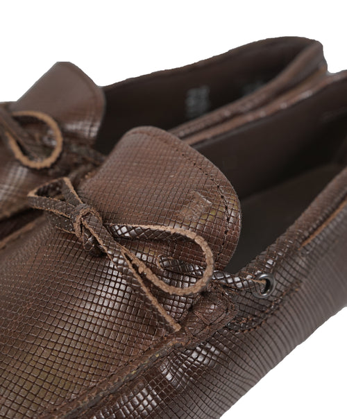 TOD’S - Brown Textured Knot Front Logo Leather “Laccetto Gommini” Loafers- 13
