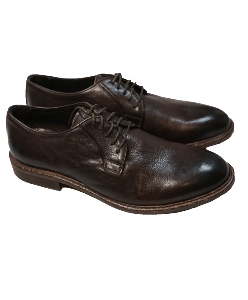 TO BOOT NEW YORK - “Grant” Distressed Round Toe Oxfords - 9.5